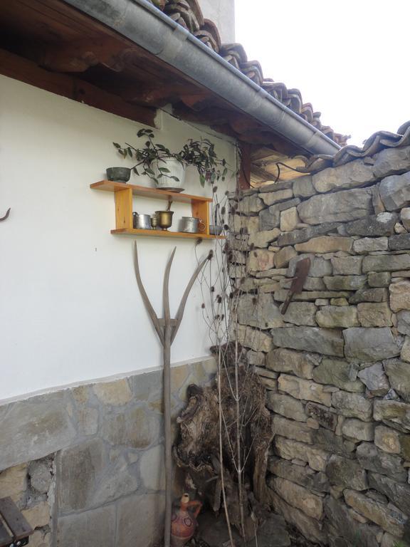 Guest House Astra Arbanassi Exterior foto